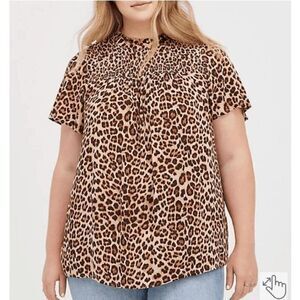 Torrid Leopard Print Smocked Crinkle Gauze Short Sleeve Blouse size 2X